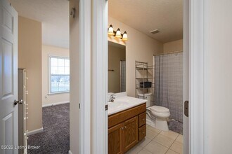 436 Trinity Dr in Rineyville, KY - Building Photo - Building Photo