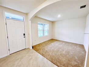 6820 Cranes Roost Rd in Harmony, FL - Foto de edificio - Building Photo