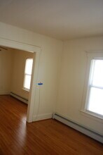 220 N 4th Ave, Unit 2nd Floor in Highland Park, NJ - Building Photo - Building Photo
