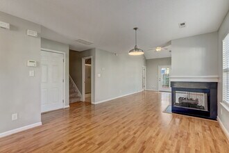 35 Cambridge Oak Cir in Greensboro, NC - Building Photo - Building Photo