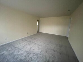 3211 Meridian St N in Huntsville, AL - Building Photo - Building Photo