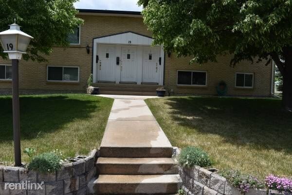 19 Denver Way in Longmont, CO - Building Photo