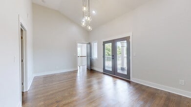 2701 Eden St in Nashville, TN - Building Photo - Building Photo