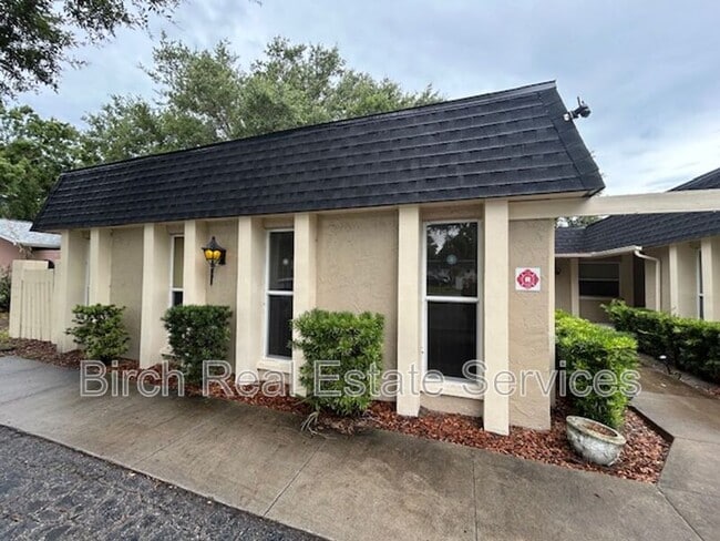 1840 East Dr in Clearwater, FL - Building Photo - Building Photo