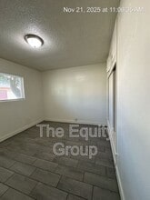 340 S Blackstone St in Tulare, CA - Building Photo - Building Photo