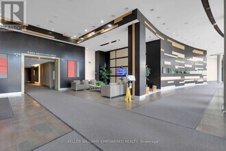 233 South Park Rd in Markham, ON - Building Photo - Building Photo