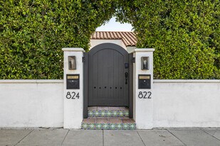 822 - 824 N Stanley Ave in Los Angeles, CA - Building Photo