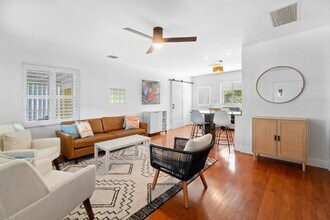 1022 N K St in Lake Worth Beach, FL - Building Photo - Building Photo