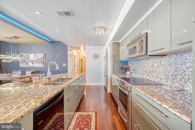 675 S President St in Baltimore, MD - Foto de edificio - Building Photo