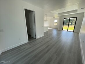 818 Chemstrand St E in Lehigh Acres, FL - Building Photo - Building Photo