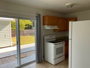 8210 Orange Ave in Cape Canaveral, FL - Building Photo - Building Photo