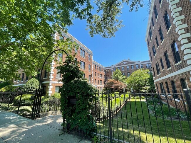 62 Queensberry St in Boston, MA - Building Photo - Building Photo