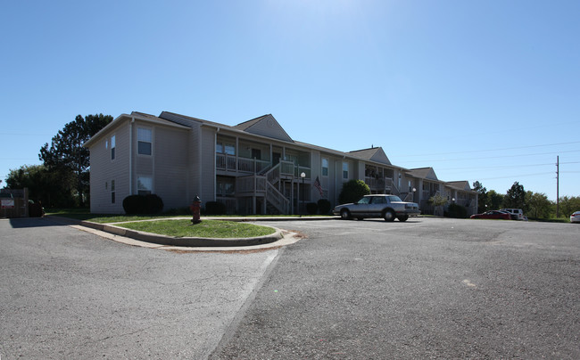 Capstone North Apartments in Atchison, KS - Building Photo - Building Photo