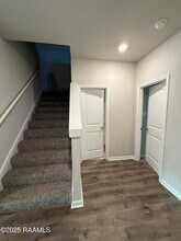 200 Broussard Hl Dr in Broussard, LA - Building Photo - Building Photo