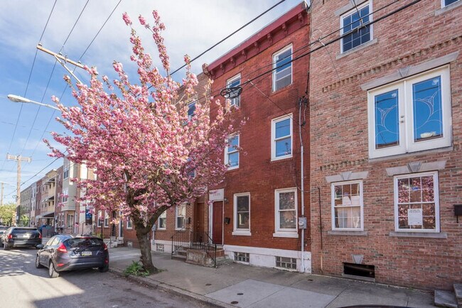 property at 2026 Ellsworth St