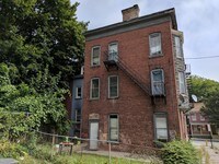 23 Dubois St in Newburgh, NY - Foto de edificio - Building Photo