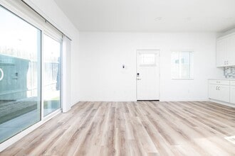 3990 Darwin Ave in San Diego, CA - Building Photo - Building Photo
