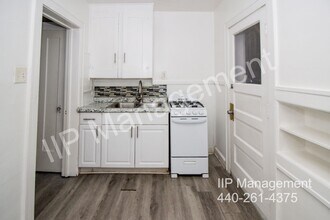 3188 W 111th St in Cleveland, OH - Foto de edificio - Building Photo