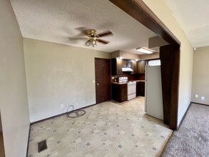 4517 Alamo Rd in Enid, OK - Foto de edificio - Building Photo