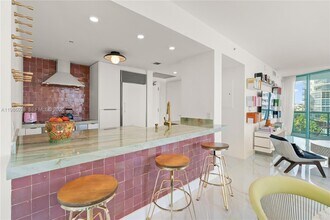 6000 Indian Creek Dr in Miami, FL - Foto de edificio - Building Photo