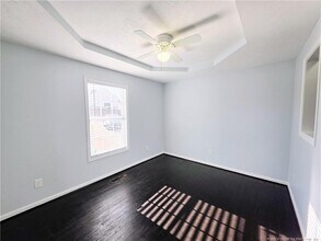 2604 Daniel Boone Ln in Hope Mills, NC - Building Photo - Building Photo