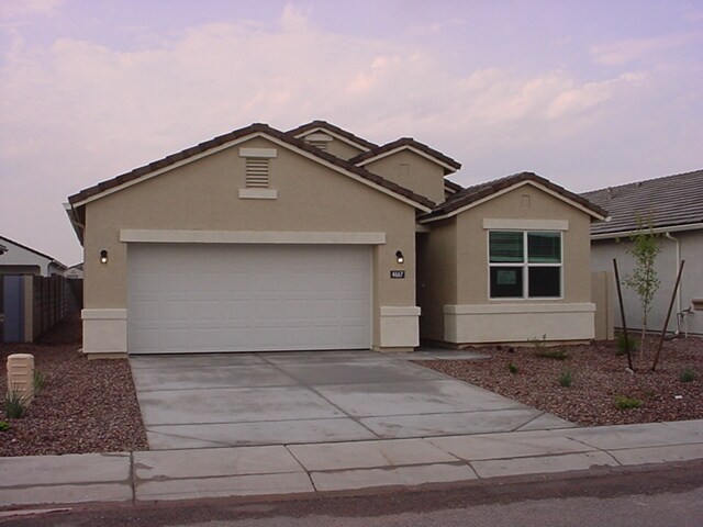 4667 W Nutmeg Ave in Coolidge, AZ - Building Photo