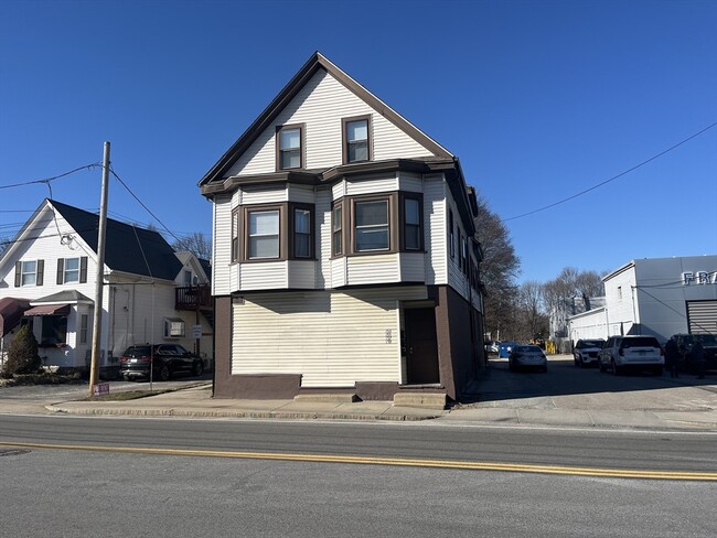 159 E Central St in Franklin, MA - Building Photo - Building Photo