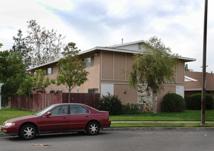 12821-12841 Flower St in Garden Grove, CA - Building Photo - Building Photo