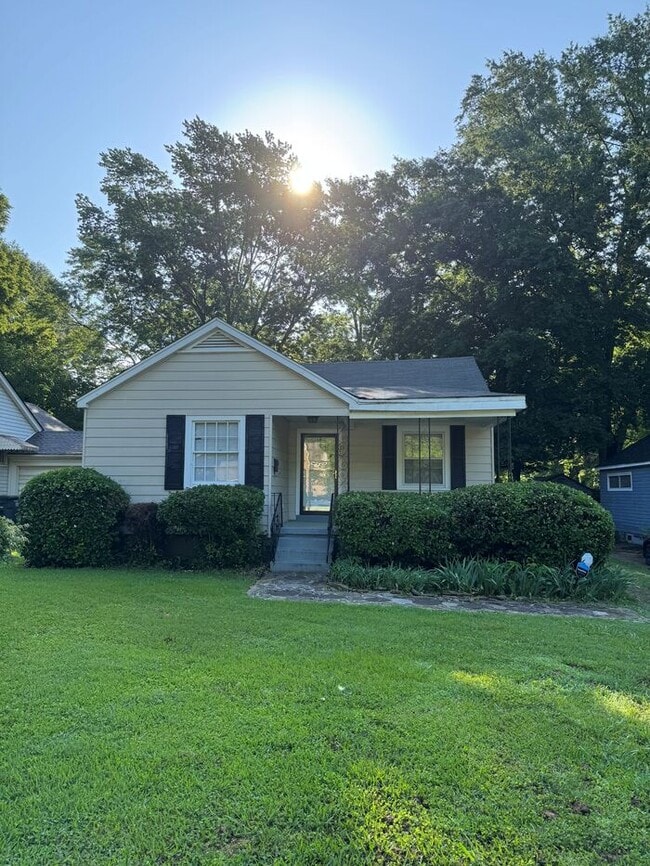 property at 626 Shotwell St