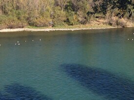 1046 Continental St, Unit 4 in Redding, CA - Building Photo