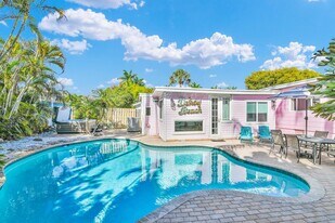 3218 Palm Dr in Delray Beach, FL - Building Photo