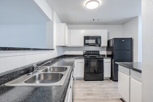 Greens at Stonecreek in Lithonia, GA - Building Photo