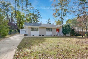 1404 Falls Church Rd in Raleigh, NC - Building Photo