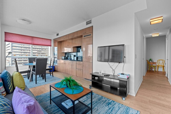 14 Glendora Ave in Toronto, ON - Building Photo - Building Photo