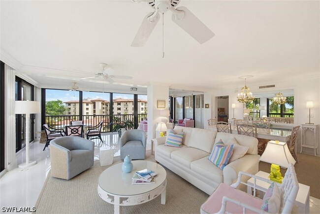 6000 Pelican Bay Blvd in Naples, FL - Building Photo - Building Photo