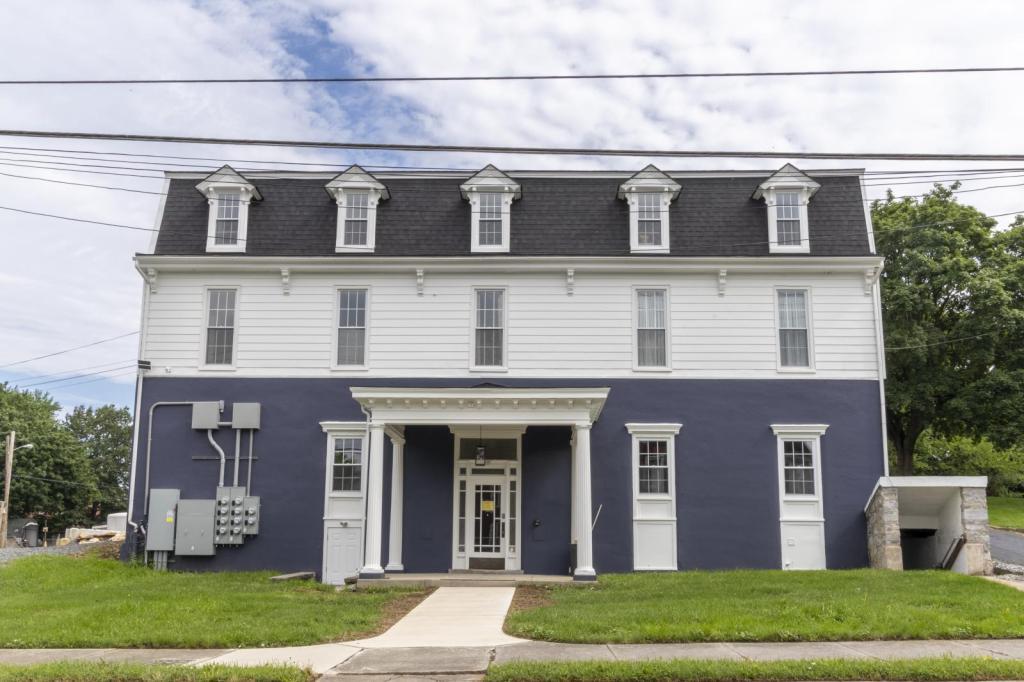713 Locust St in Lebanon, PA - Building Photo