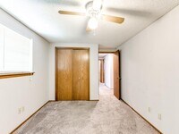 2524 Boxwood Ave photo'