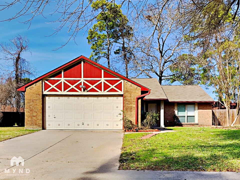 2822 Canary Ln in Humble, TX - Building Photo
