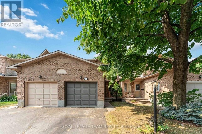 property at 18 Ravenscroft Ct