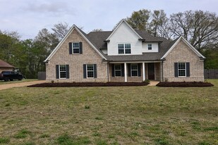 5640 Drew Glazer Dr in Olive Branch, MS - Building Photo