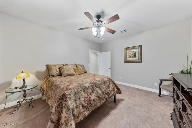 property at 200 W Desert Rose Dr