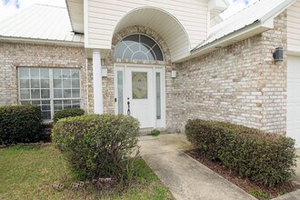 23 Ruby Cir in Mary Esther, FL - Building Photo - Building Photo