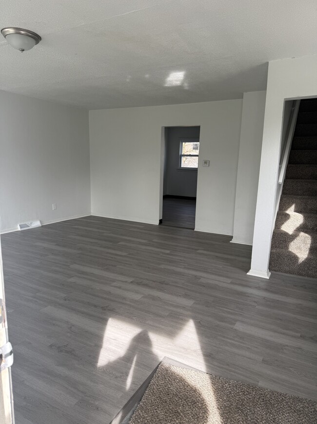 506 8th St in Struthers, OH - Building Photo - Building Photo