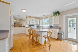4819 Lakeshore Dr in Bonnyville, AB - Building Photo - Building Photo