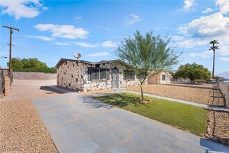 700 Van Ert Ave in North Las Vegas, NV - Building Photo - Building Photo