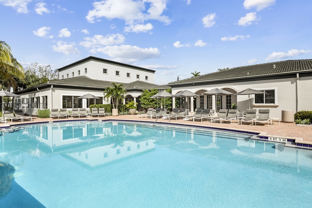 Palm Trace Landings Apartments in Davie, FL - Foto de edificio