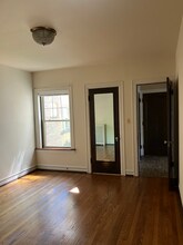 4945 N Washtenaw Ave in Chicago, IL - Building Photo - Building Photo