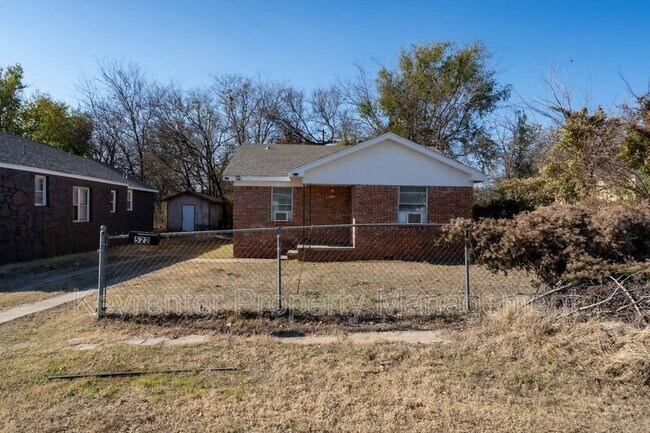 522 S 39th W Ave in Tulsa, OK - Foto de edificio - Building Photo