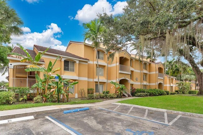 2321 NW 33rd St in Oakland Park, FL - Building Photo - Building Photo