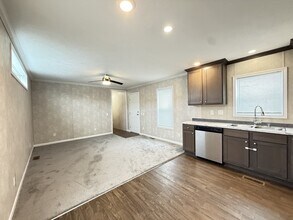 10610 State Rte 762 in Lockbourne, OH - Foto de edificio - Building Photo